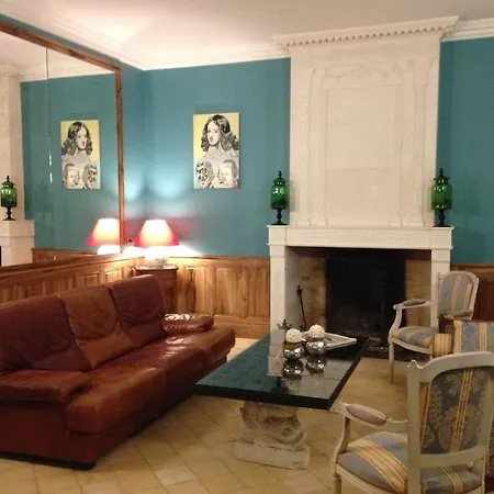 Couette-café La Des Vignerons 4*