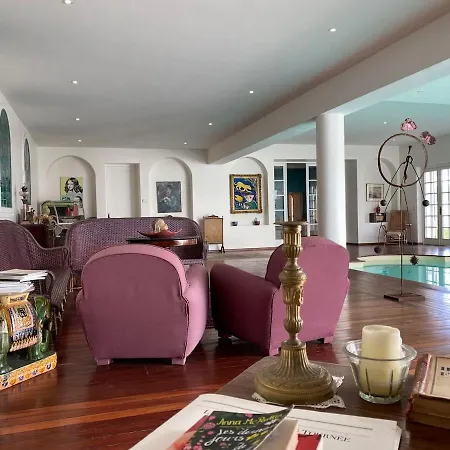 La Des Vignerons Couette-café 4*